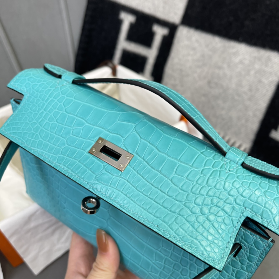 에르메스 켈리 포쉐트 블루 은장 악어가죽